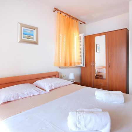 Apartments By The Sea Seget Vranjica, Trogir - 13771 Δωμάτιο φωτογραφία