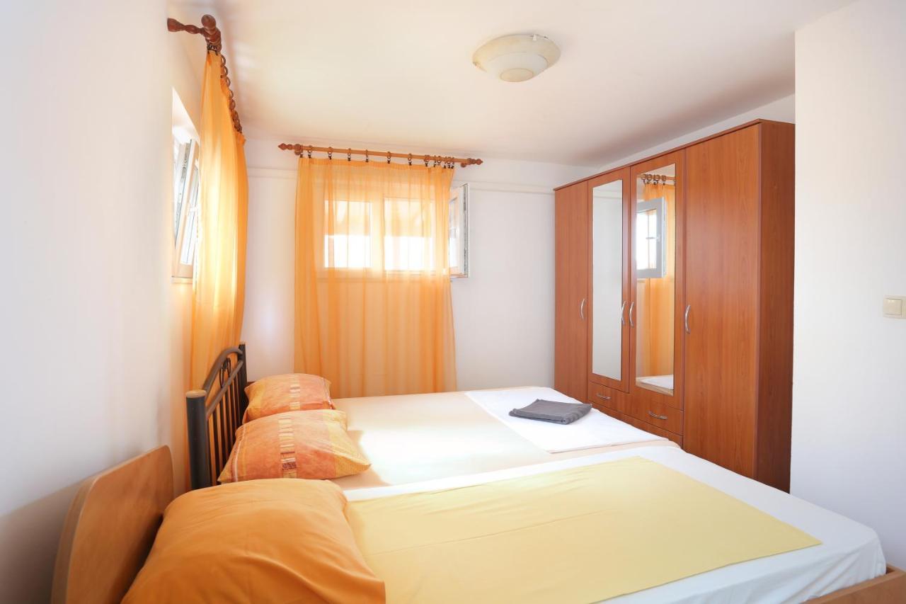 Apartments By The Sea Seget Vranjica, Trogir - 13771 Εξωτερικό φωτογραφία