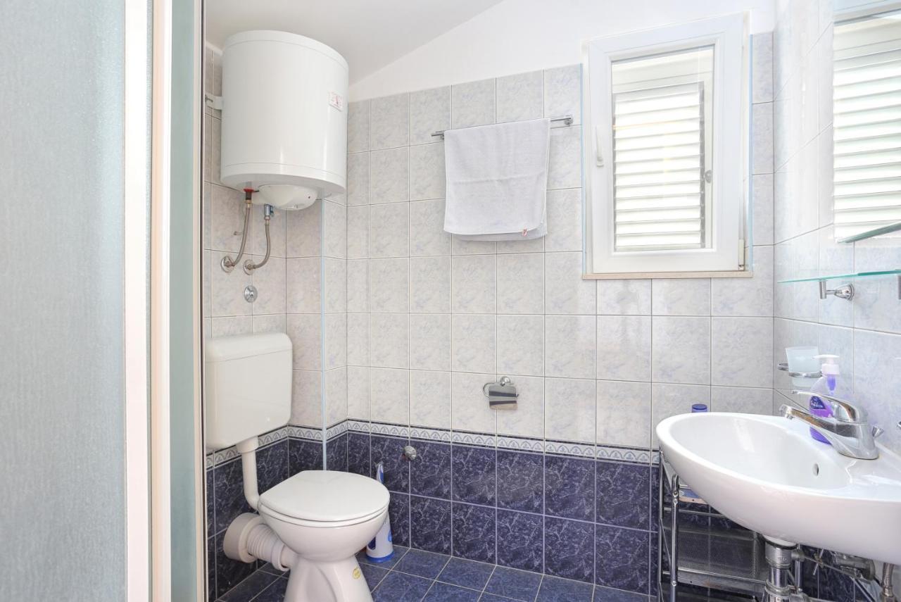 Apartments By The Sea Seget Vranjica, Trogir - 13771 Εξωτερικό φωτογραφία